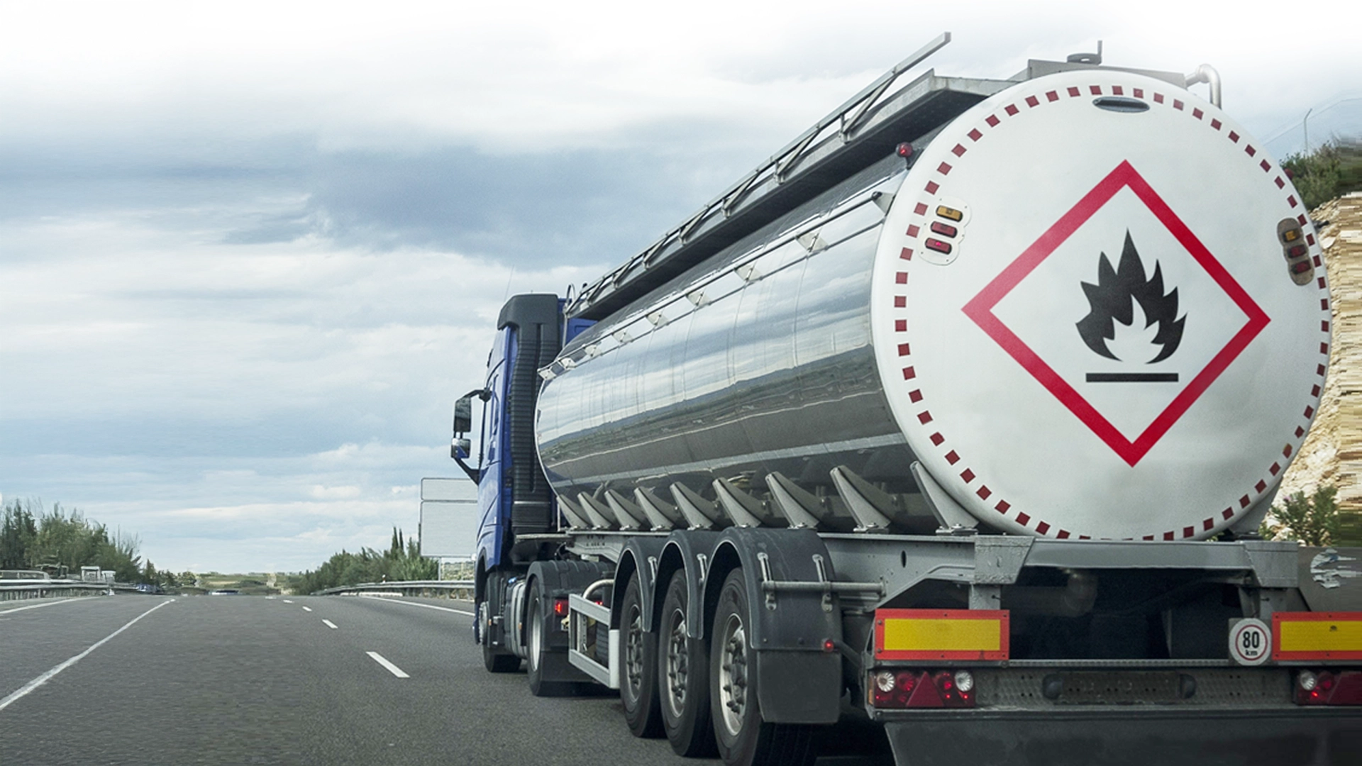 Handle dangerous goods securely in 3PL Dynamics